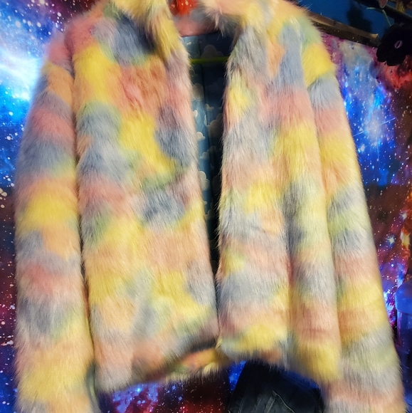 Blackmilk Nwot Rainbow Furbulous - Picture 2 of 8